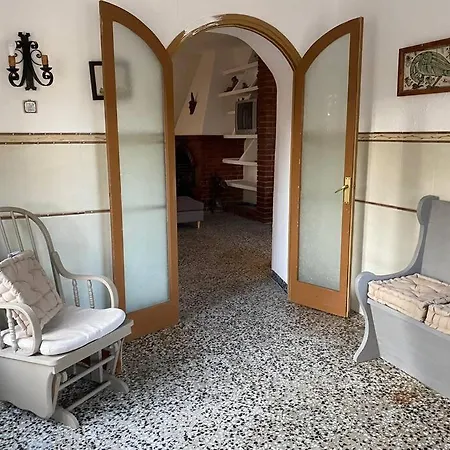 Villa Masia Con Bosque Privado